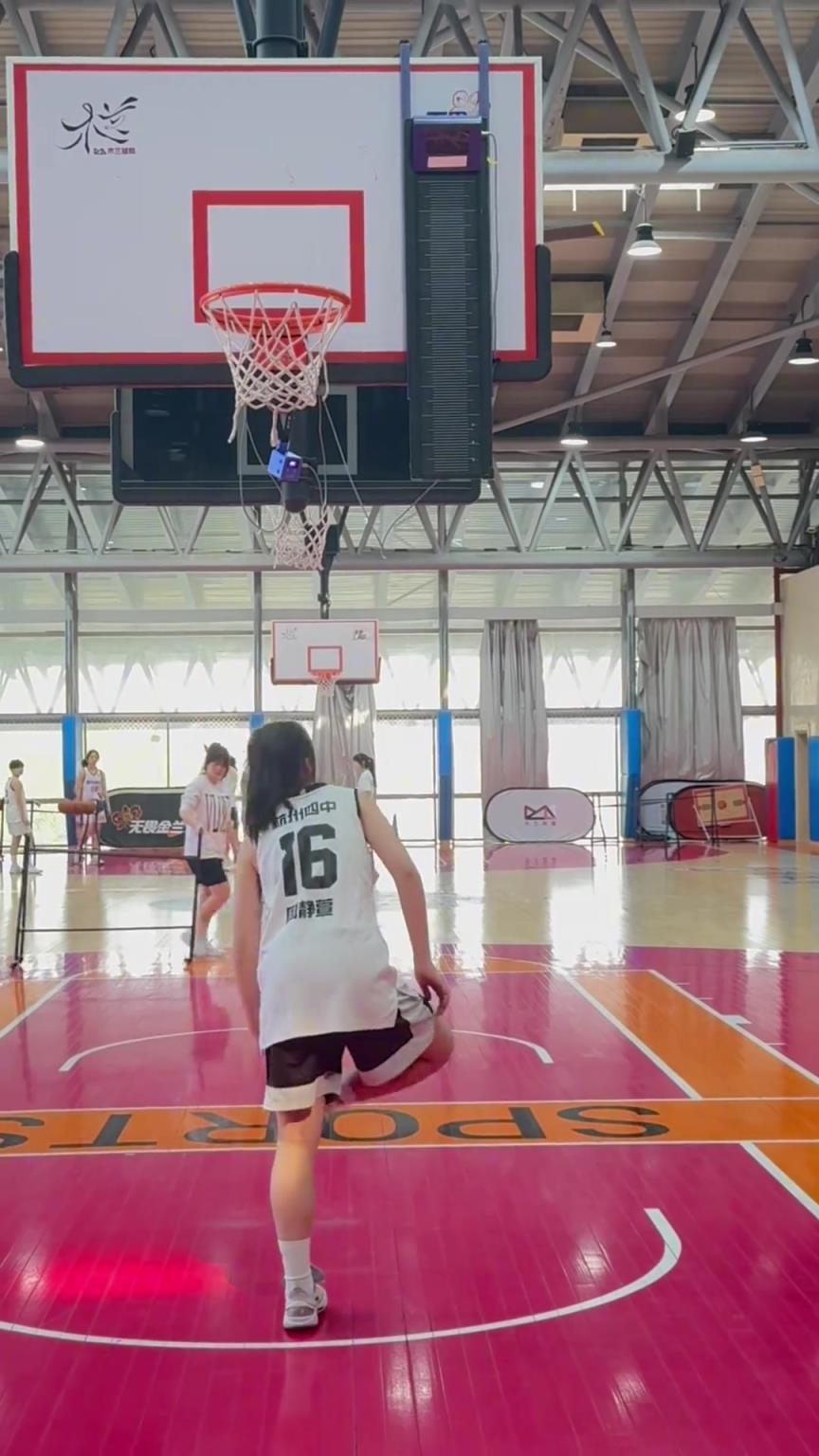 所以，你能摸高多少？