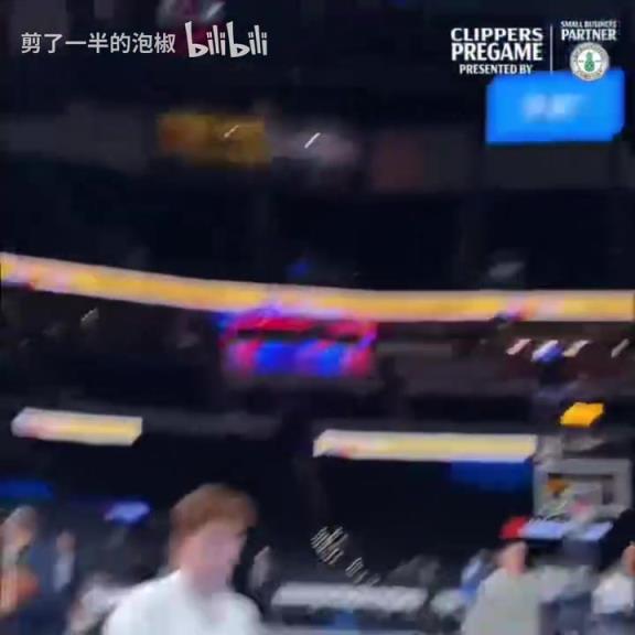 寶藏球員！你覺得小瓊斯能延續(xù)去年季后賽的亮眼表現(xiàn)嗎？